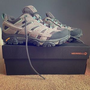 Merrell Moab 2 Waterproof Hiking Shoes *like new*
